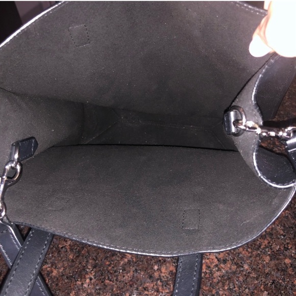 Authentic GIVENCHY LE STUDS LINE BAG - Picture 7 of 7